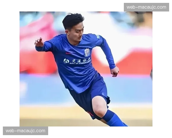 申花李可恢复进度滞后，膝盖复杂伤势影响中场拦截硬度